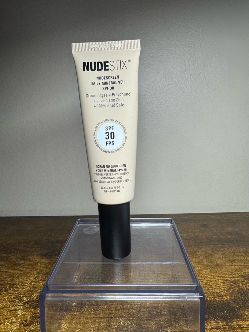 NUDESTIX   NUDESCREEN Daily Mineral Veil SPF 30 tint nude